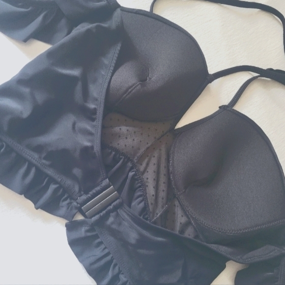 ASOS never worn black top. Great for swim or even a night out - Picture 3 of 6